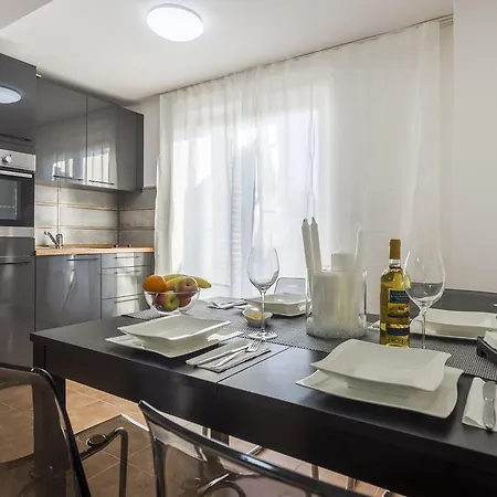 Monte & Paradiso * Pula