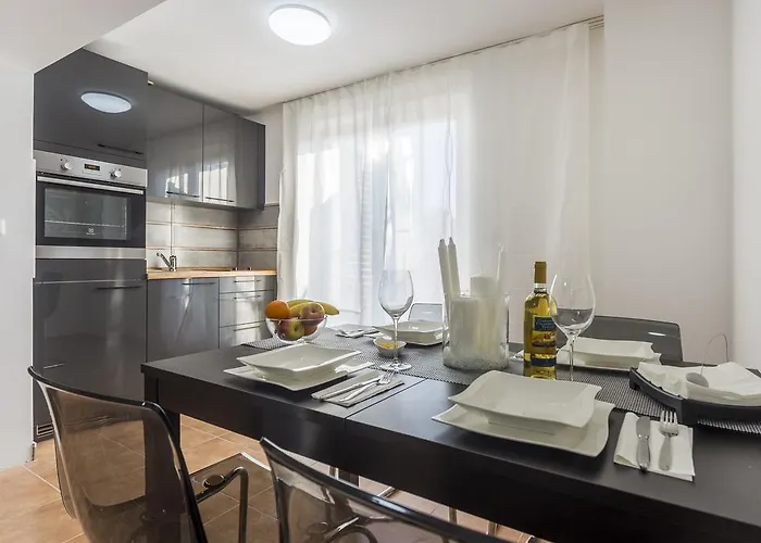 Monte & Paradiso * Pula